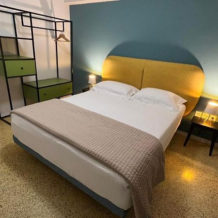 Crown Syntagma Apartment Ateny Zewnętrze zdjęcie