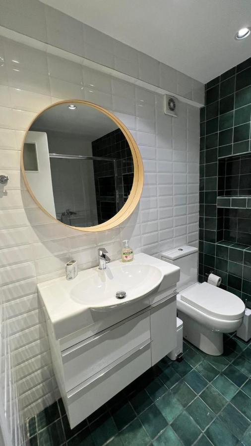Crown Syntagma Apartment Ateny Zewnętrze zdjęcie